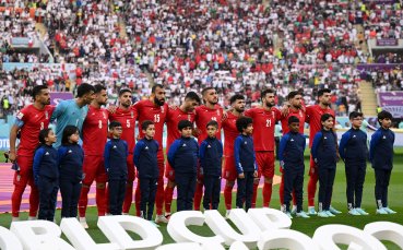 Футболистите от националния отбор на Иран не изпяха химна на