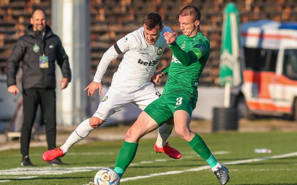 Славия и Лудогорец играят при в отложен мач от петия