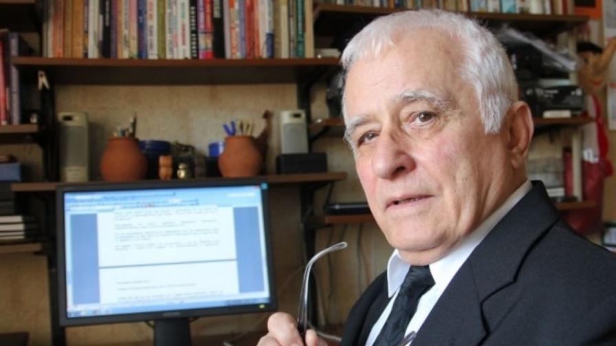 Почина проф. Йордан Ведър - първият български професор по реторика