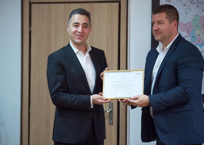 Главният изпълнителен директор на Vivacom Николай Андреев и кметът на Стара Загора Живко Тодоров