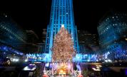 Грейнаха светлините на коледната елха пред центъра "Рокфелер" в Ню Йорк