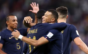 Могъщ тим на Франция не остави шансове на Полша, магия на Мбапе беляза мача