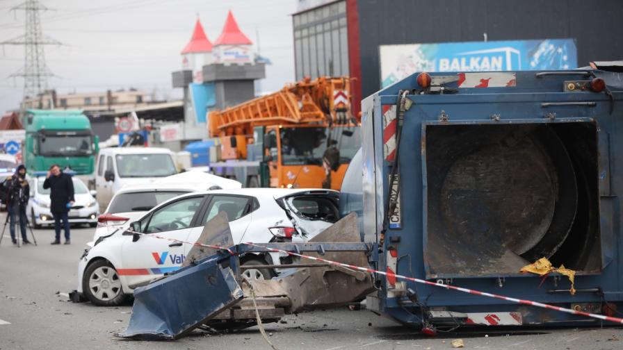Верижна катастрофа на Околовръстното в София, има пострадали