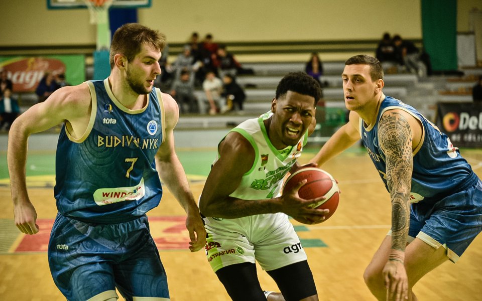 Тимът на Берое загуби от украинския Будивелник с 65:86 (19:20,