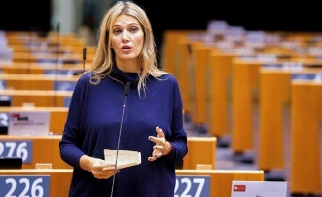 Замразиха активите на зам.-председателката на ЕП Ева Кайли в Гърция
