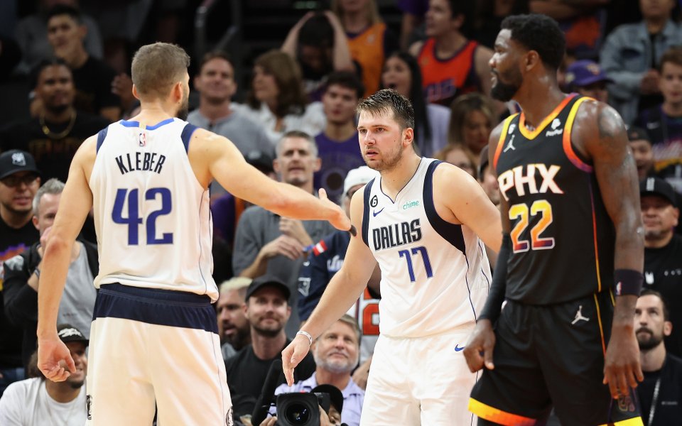 Тежкото крило на Далас Маверикс Макси Клебер няма да може