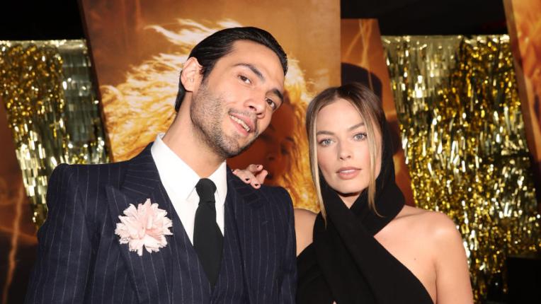  Блясък от остарелия Холивуд: Марго Роби на премиерата на кино лентата 