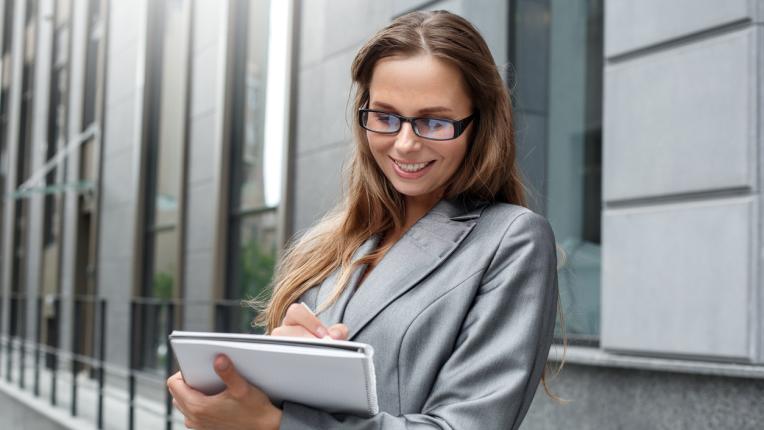  Кариерен хороскоп 2023: Какво да чака всяка зодия на работното място 