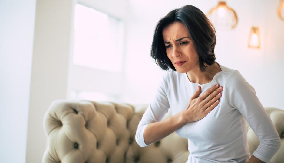 <p><strong>Болка в гърдите, корема или таза</strong></p>

<p>Необичайна, интензивна и продължителна болка в гърдите, корема или таза може да показва основен проблем, който изисква вниманието на лекар.</p>