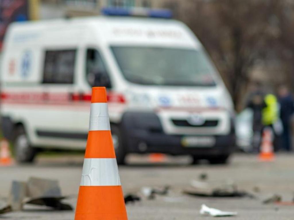 Катастрофа с линейка на Спешната помощ в София.Линейката е пътувала
