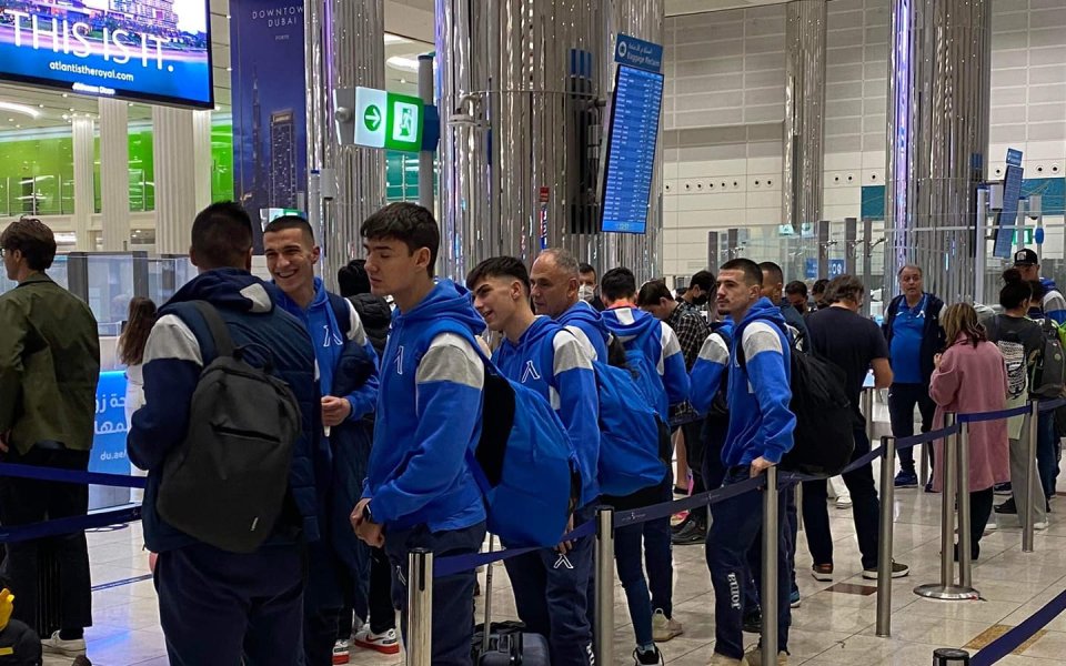 Футболистите на Левски пристигнаха в Дубай, където ще проведат час