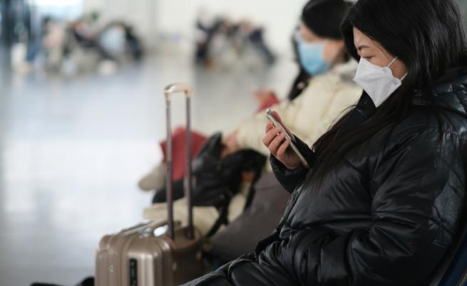 Пекин заплаши с ответни мерки срещу наложените ограничения на пътуванията от Китай