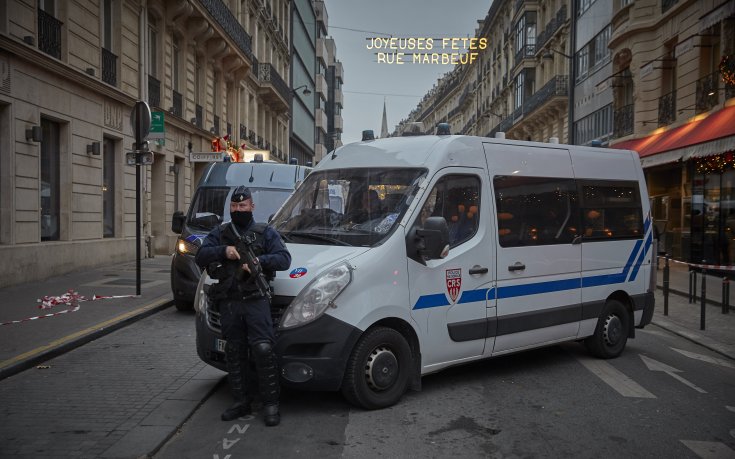 45 000 полицаи ще бдят за сигурността по време на Игрите в Париж