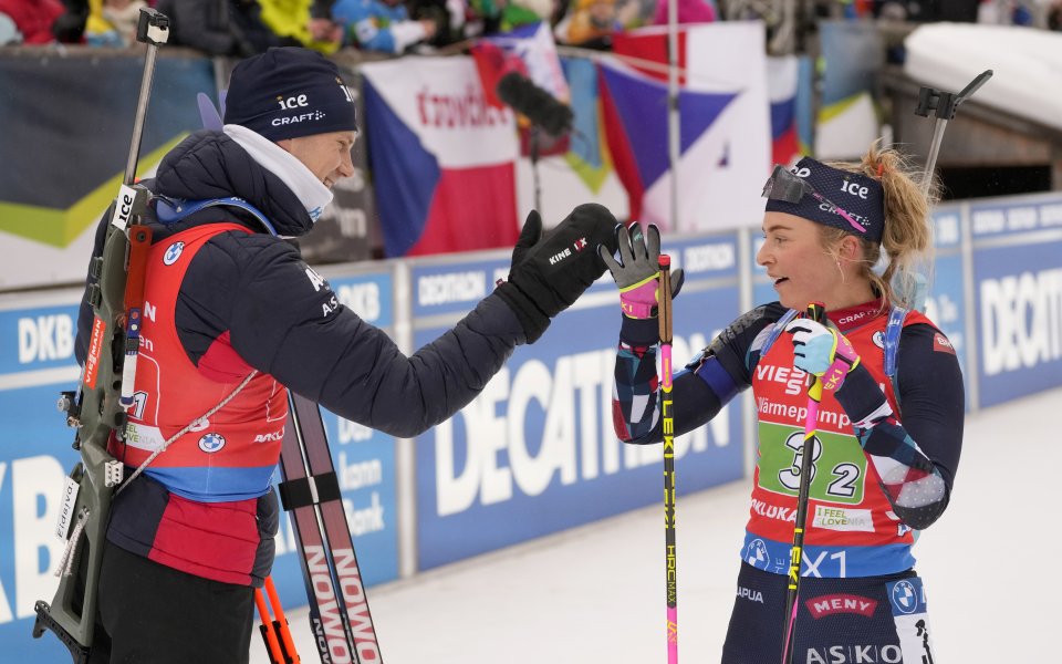 Ветле Кристиансен и Ингрид Тандреволд донесоха победата на Норвегия в