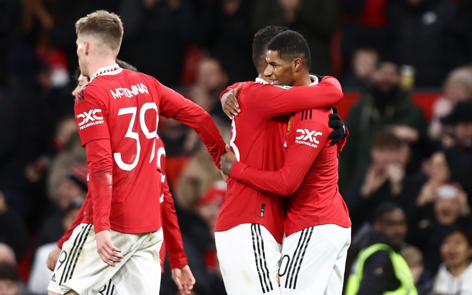 Манчестър Юнайтед сломи третодивизионния Чарлтън с 3:0 в четвъртфинален сблъсък