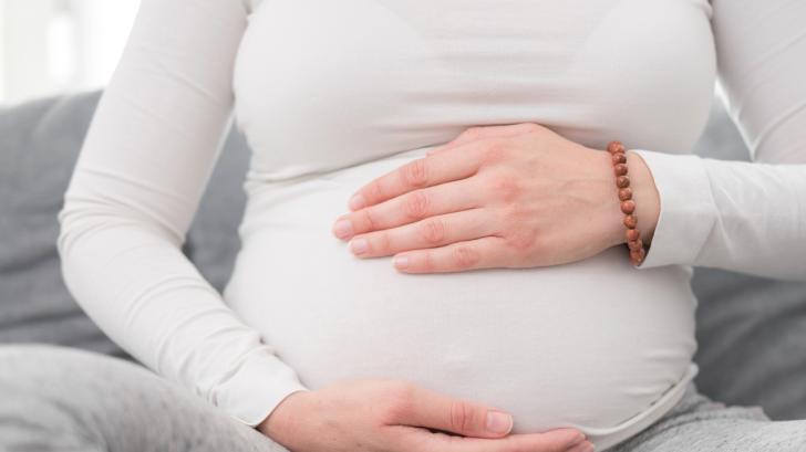 Къса шийка на матката по време на бременност: Диагноза, рискове, лечение