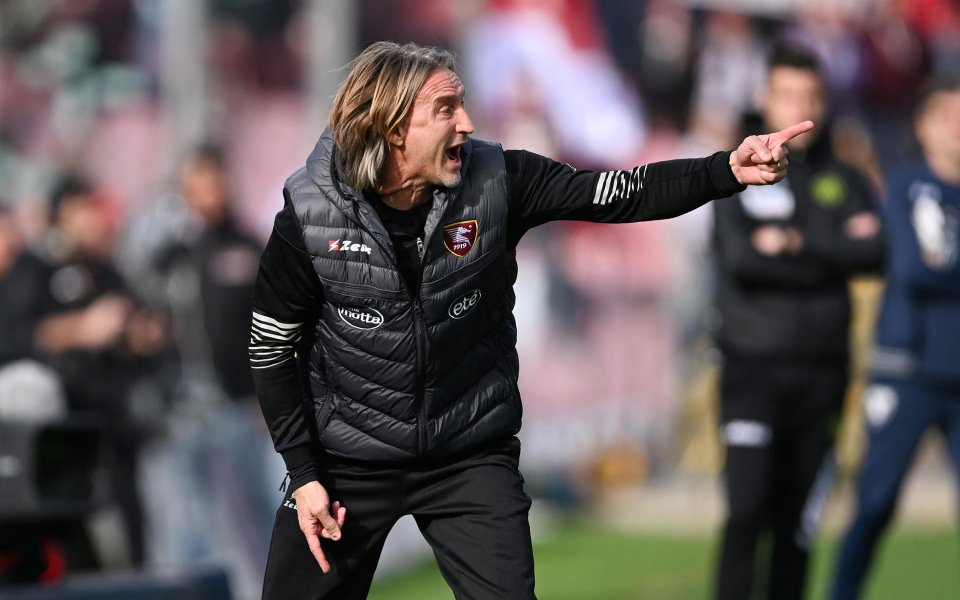 Клуб от Серия А изуми: върна треньора 48 часа, след като го уволни
