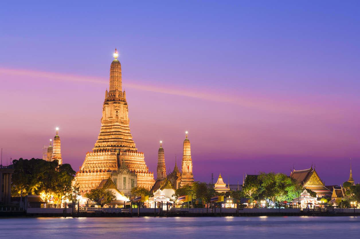 <p>Банкок, Тайланд Тайланд набира популярност през последните няколко години и то предимно заради красивите си морски курорти и острови. Тайландската столица обаче не е по-малко интересна дестинация.</p>