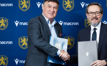 Българският футболен съюз подписа официален договор с италианската компания за