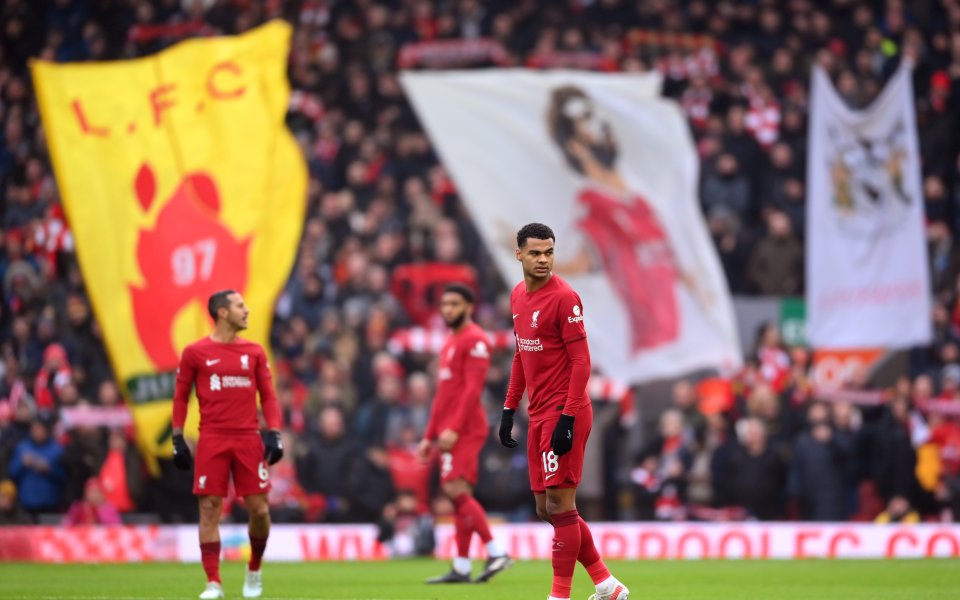 Отборите на Ливърпул и Челси играят при резултат 0:0 в