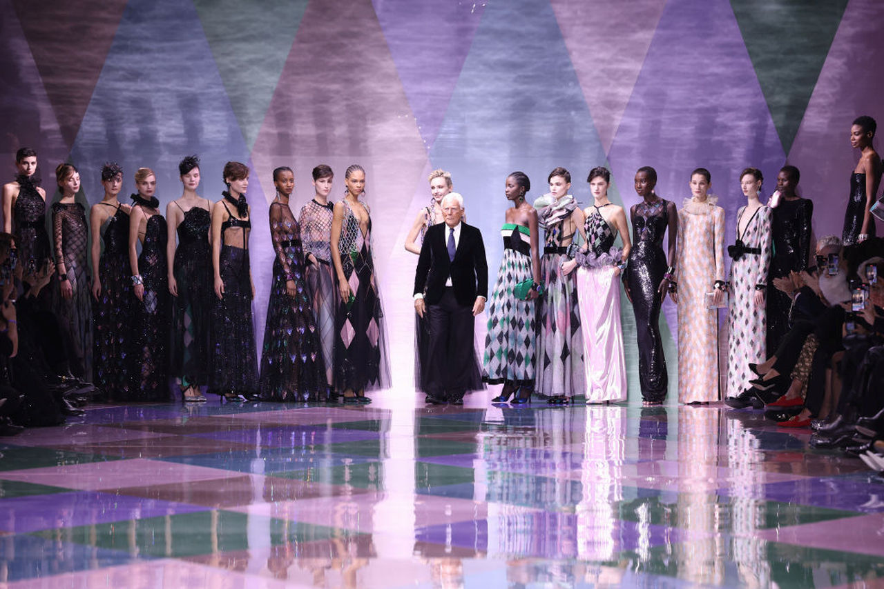 <p>Колекцията на Джорджо Армани на Седмицата на модата в Париж</p>