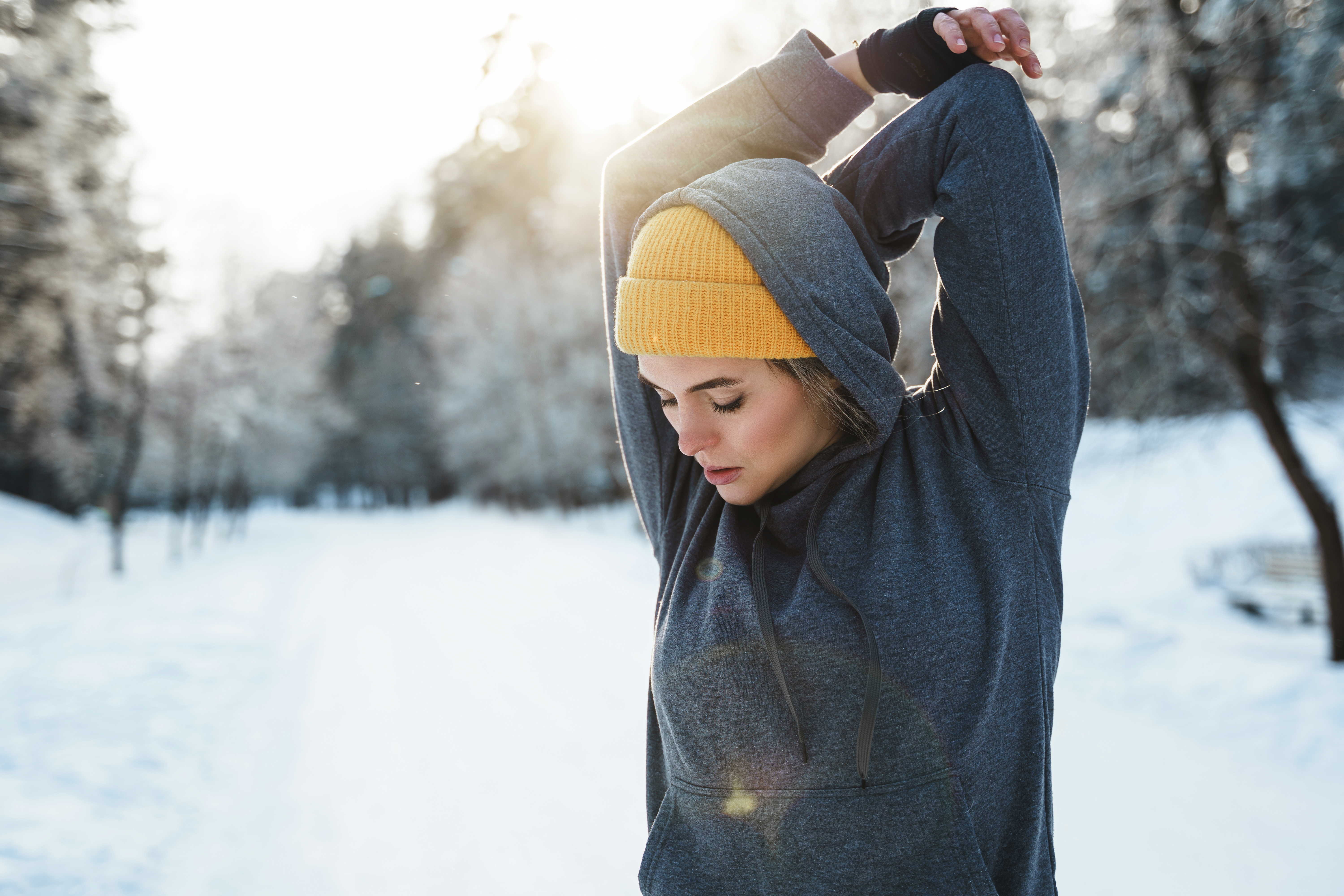 <p><strong>Погрижете се за тялото си</strong></p>

<p>Най-ефективният метод срещу лошо настроение са физическите упражнения. Намерете вашия вид активност и се постарайте да го практикувате редовно през зимата</p>