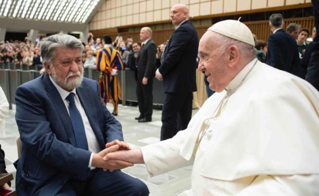 Вежди Рашидов след срещата с папа Франциск: Имаме благословията му