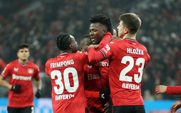 Леверкузен с важен успех, Аусбург с трудна победа, Фрайбург и Айнтрахт поделиха точките