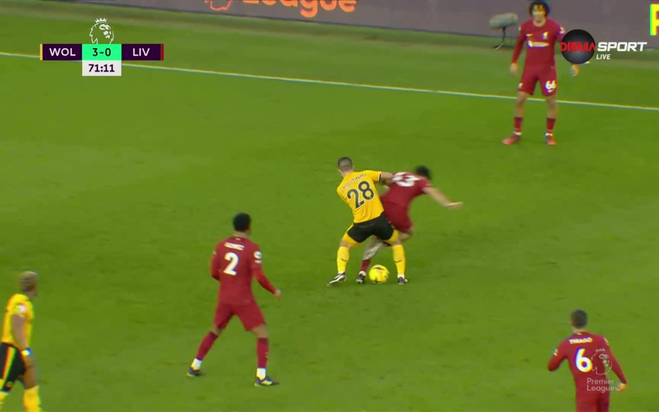 В 71 минута Тиаго допусна ужасяваща грешка, а Адама Траоре