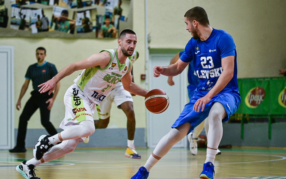 Отборът на Ямбол нанесе първа загуба на Рилски спортист от