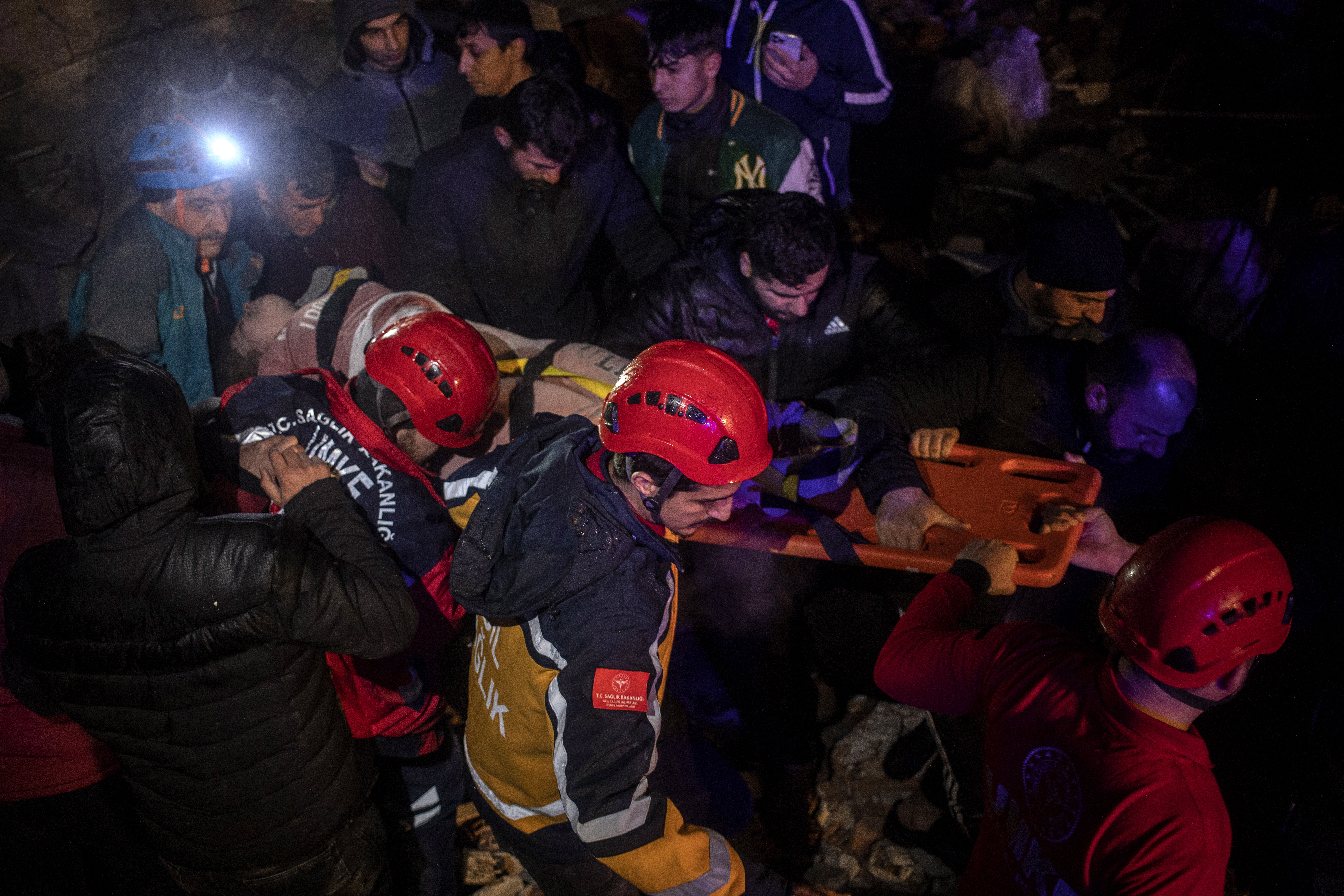 <p>Има загинали и ранени&nbsp;в Сирия и Турция в резултат на мощното земетресение близо до южния турски град Газиантеп рано тази сутрин.&nbsp;</p>

<p>На снимката: Турция</p>