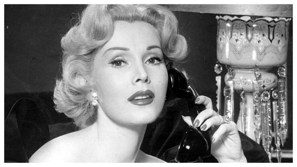 За За Габор е една от най-красивите богини на Холивуд. Тя