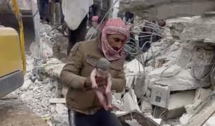 <p>Искат да осиновят&nbsp;бебето, родено&nbsp;под разрушена от труса&nbsp;сграда в Сирия</p>