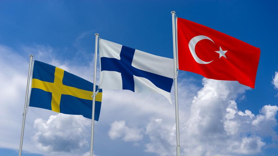 Финландия и Швеция се включват в помощта, предоставяна от НАТО на Турция