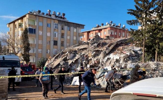 Българските доброволци в Турция са открили шестима оцелели (СНИМКИ)
