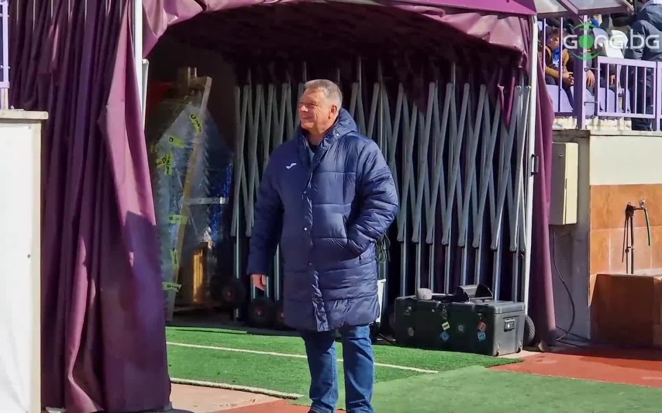 Изпълнителният директор на Левски Ивайло Ивков бе забелязан на стадион
