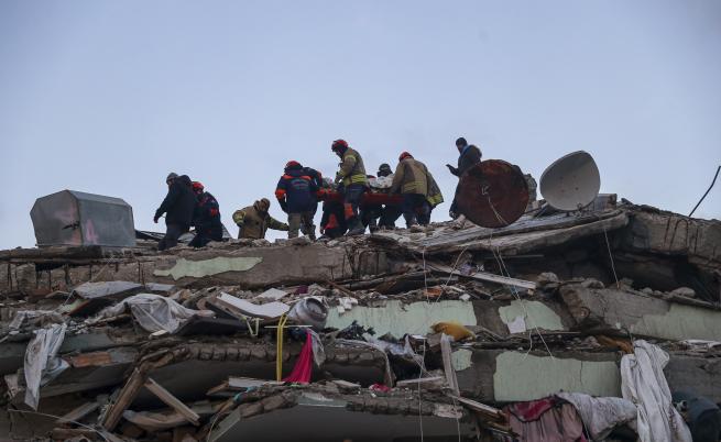Двумесечно бебе бе спасено в Турция 128 часа след земетресенията