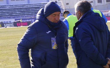 Треньорът на Левски Станимир Стоилов няма да може да разчита