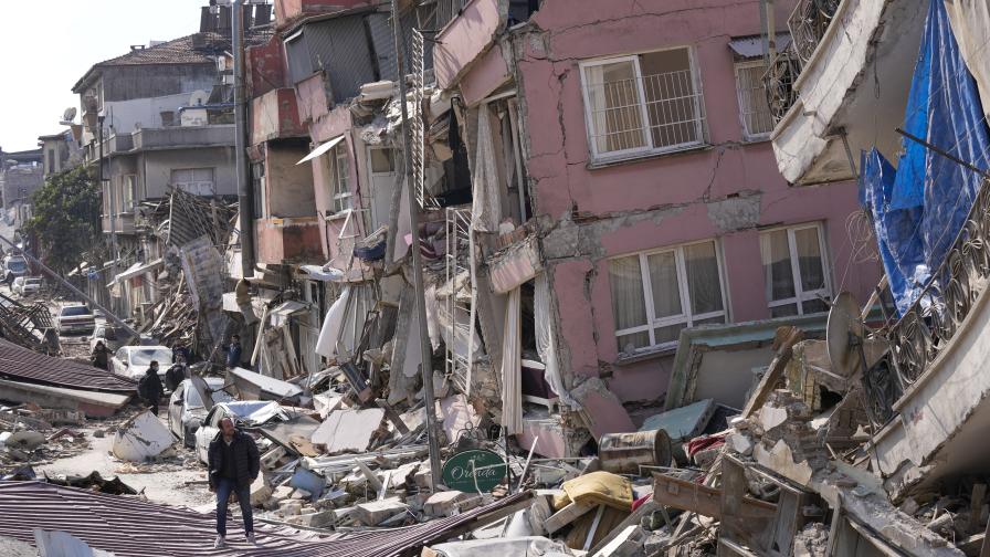 Сюлейман Сойлу: Жертвите на земетресенията в Югоизточна Турция са 50 500