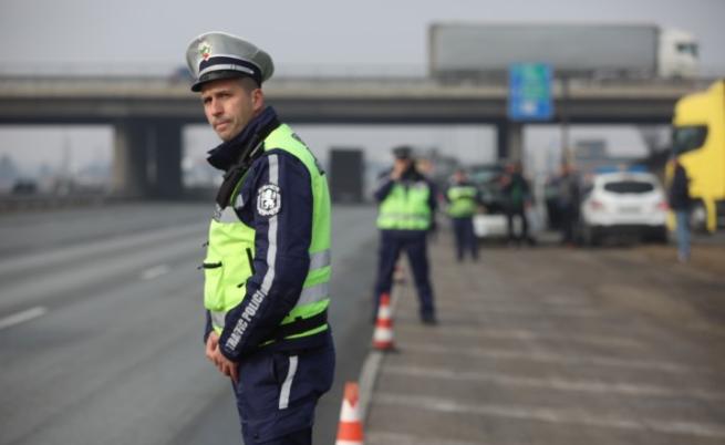 Верижна катастрофа на „Ботевградско шосе“, образува се огромно задръстване