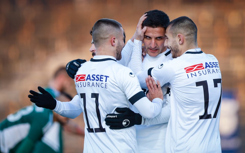 Славия откри пролетния си дял в шампионата с лесен успех