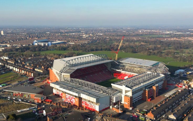 Съдийска рокада часове преди дербито Ливърпул - Евертън