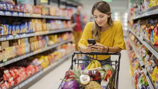 Ученици от Велико Търново създадоха приложение за промоциите в магазините