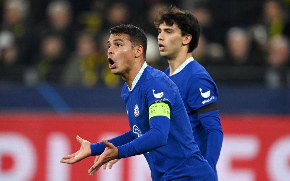 Борусия Дортмунд и Челси играят при резултат 0:0 на Сигнал Идуна