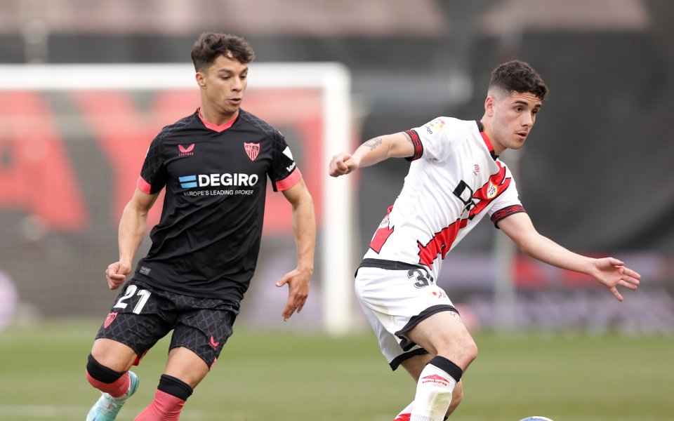 Райо Валекано и Севиля завършиха 1:1 в среща от 22-рия