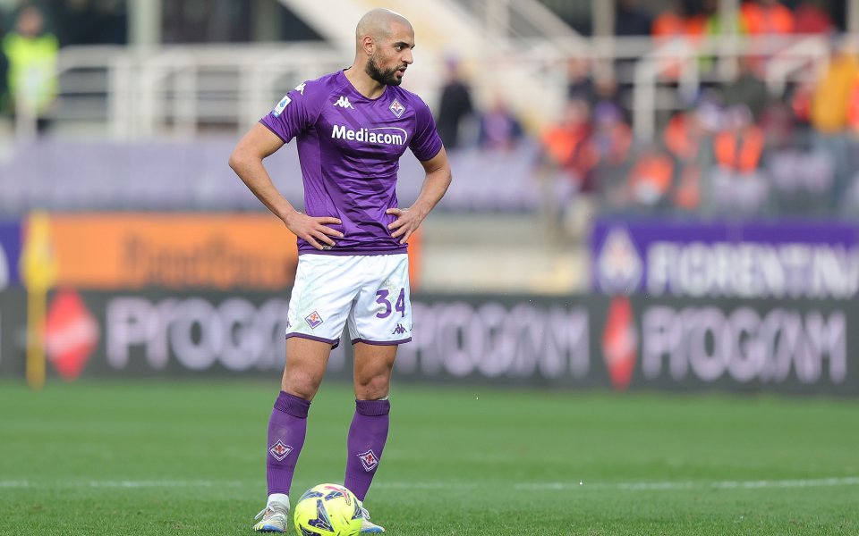 Барселона все още се интересува от трансфер на халфа Софиан