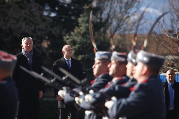 <p>Държавният глава на Черна гора Мило Джуканович на посещение у нас</p>