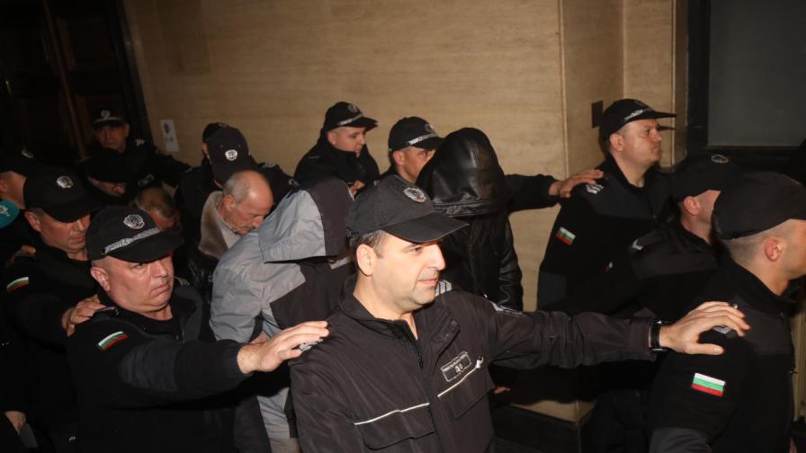 Овбнивяемите по случая "Локорско" остават в ареста