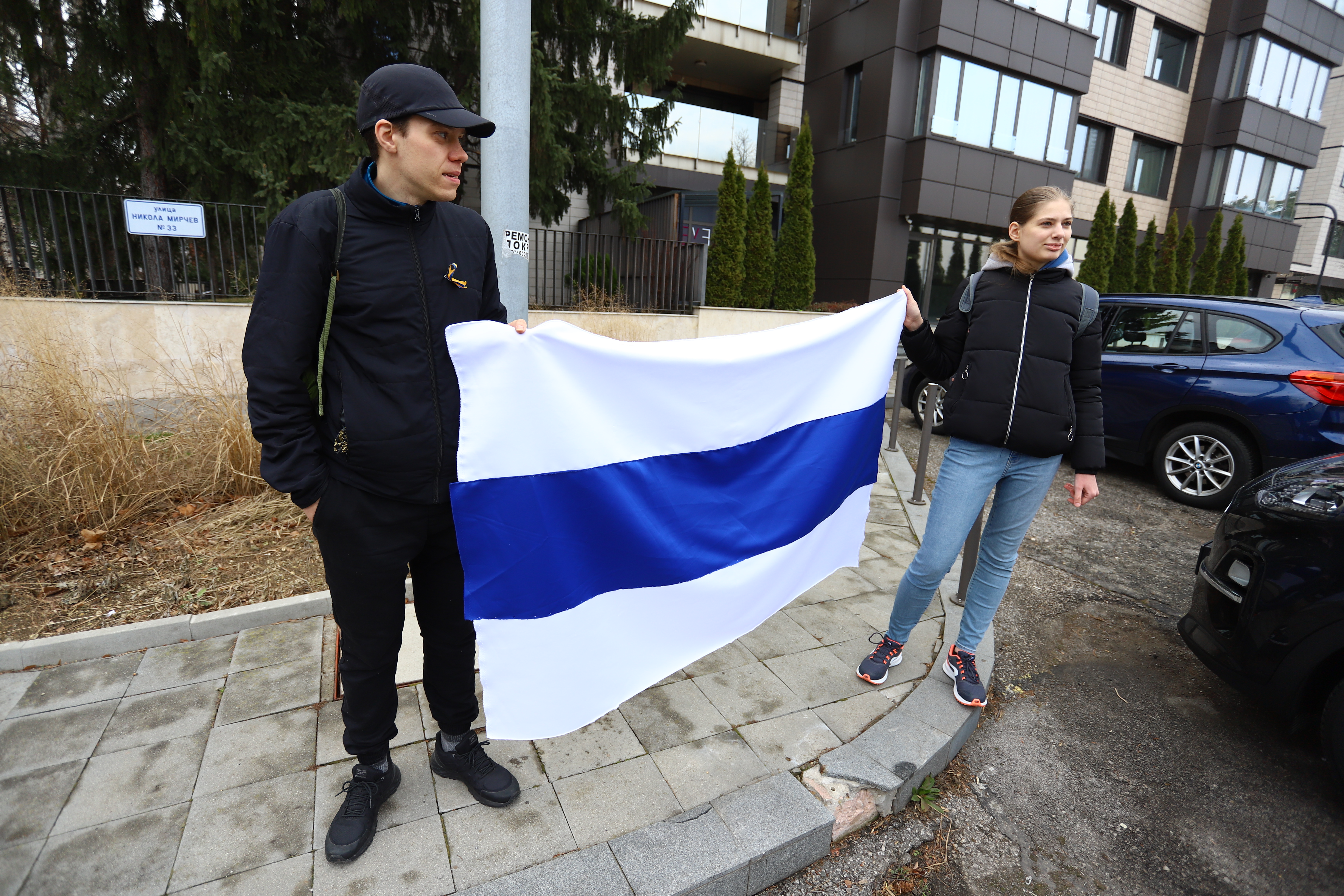 <p>Пред руското посолство в София се състоя протест срещу войната в Украйна.&nbsp;Митинг срещу агресията на Путин - организатори от Сдружение &bdquo;За свободна Русия&ldquo;.</p>