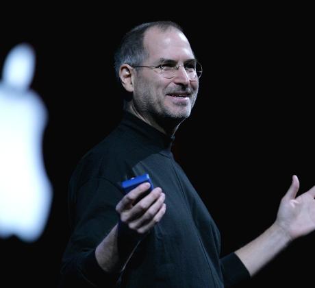 Основателят на Apple Стив Джобс остава в историята като един